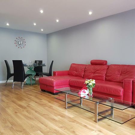 Glasgow'S Modern & Stylish 3 Bedroom Aparment Dış mekan fotoğraf