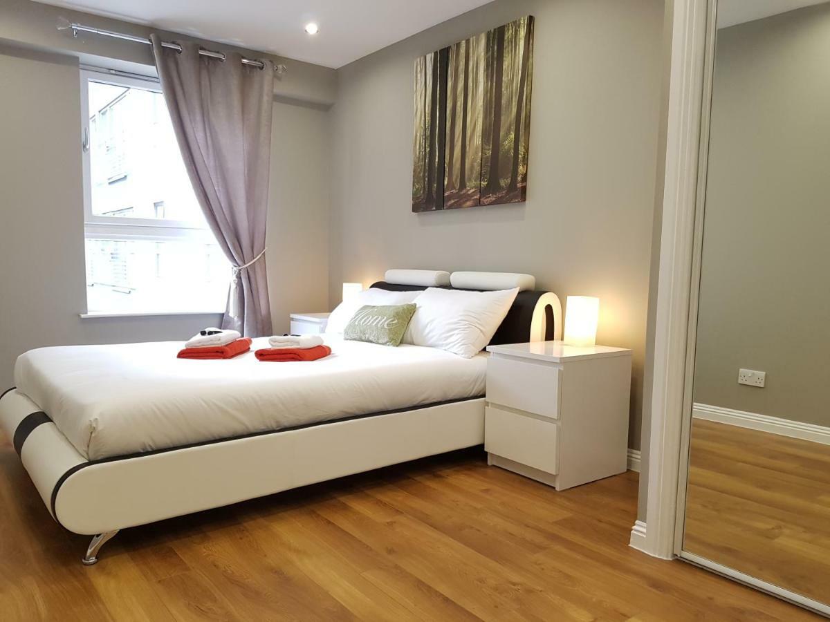 Glasgow'S Modern & Stylish 3 Bedroom Aparment Dış mekan fotoğraf